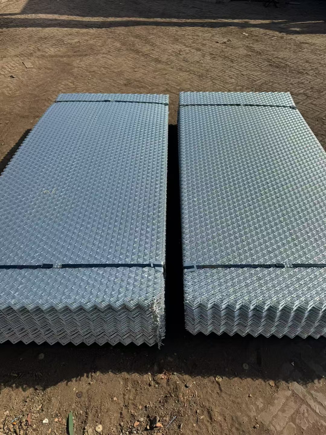 捆扎菱形钢板网